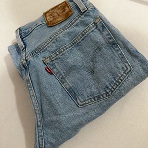 Levis 501s